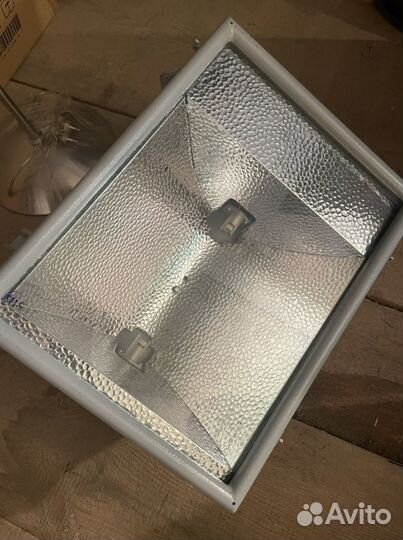 Прожектор уличный