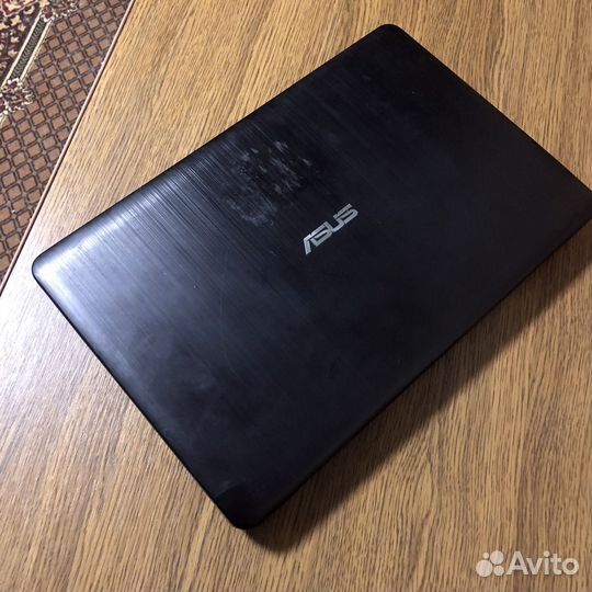 Ноутбук asus