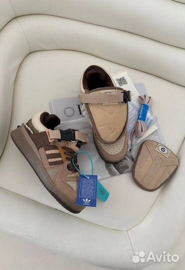 Кроссовки оптом