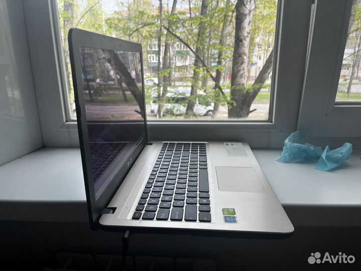 Ноутбук Asus vivobook 15