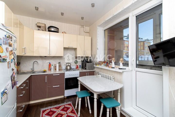 2-к. квартира, 51 м², 1/3 эт.