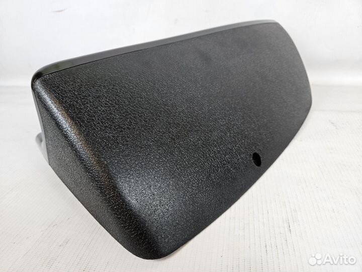 Рамка козырек, стиль Приора 2 на Приору 1