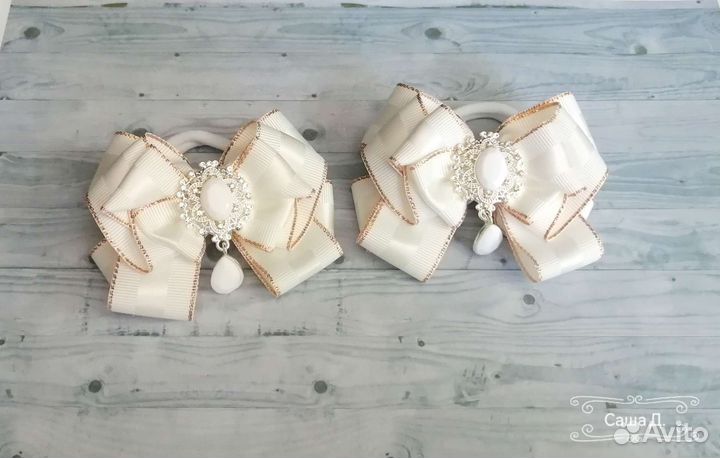 Школьные бантики ручной работы