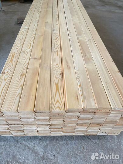 Скошенный планкен из лиственницы 20*115, AB, 1 м