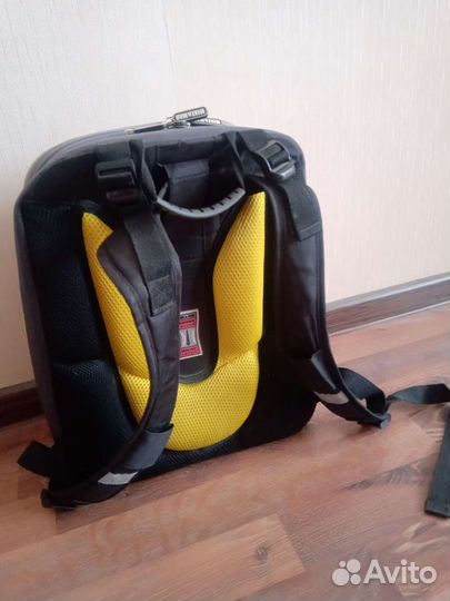 Рюкзак школьный