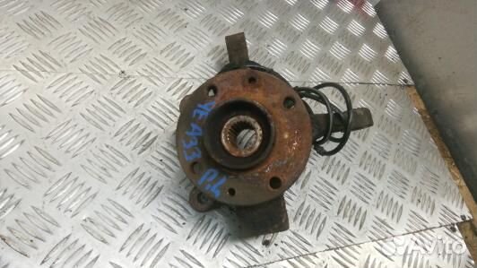 Ступица передняя левая nissan note E11 (YEA33K901)