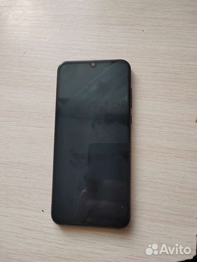 Телефон Huawei y8p