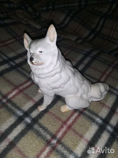 Собака фигурка статуэтка с крутящейся головой