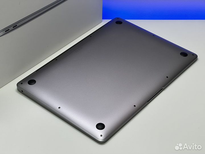 MacBook Air 13 2020 8/256 полный комплект