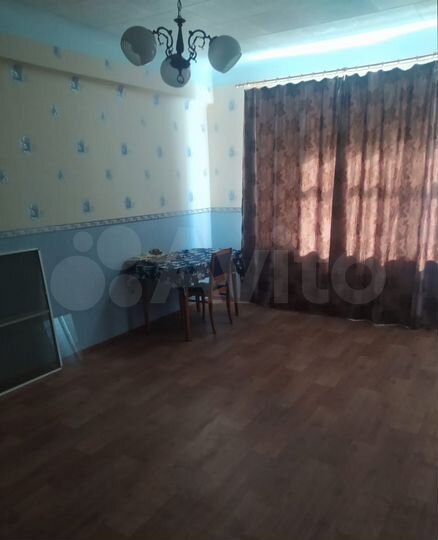 2-к. квартира, 50 м², 1/3 эт.