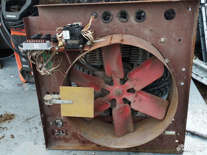 Вентилятор в кожухе