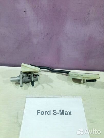 Цилиндр тормозной главный (бачк.) Ford S-Max, 2009