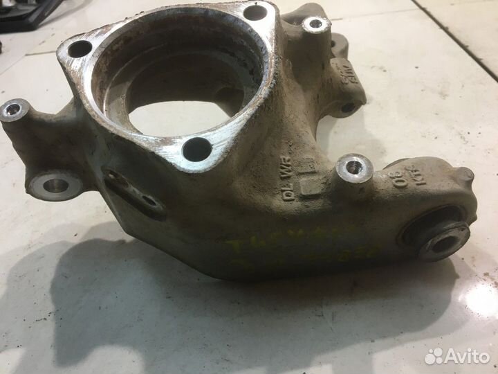 Кулак поворотный (задний, правый)