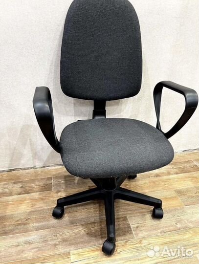 Компьютерное кресло