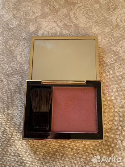 Румяна estee louder 420 оттенок rebellious rose