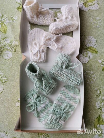 Пинетки и рукавички вязаные (ручная работа)
