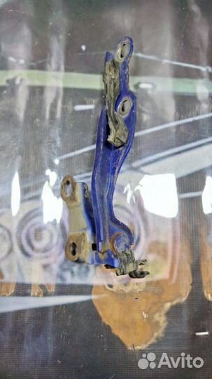 Петля капота правая Geely Mk седан MR479QA 2011