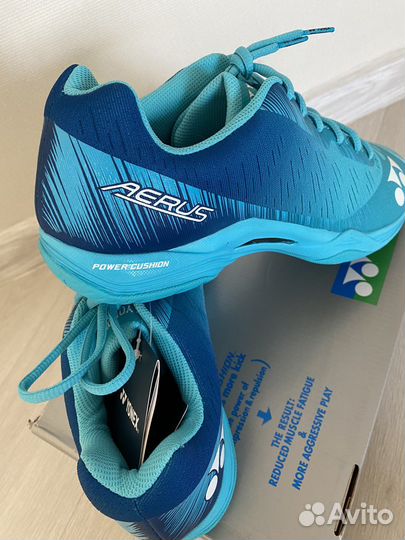 Кроссовки Yonex Aerus бадминтон