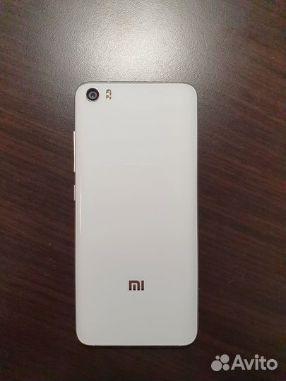 Xiaomi Mi 5, 3/64 ГБ