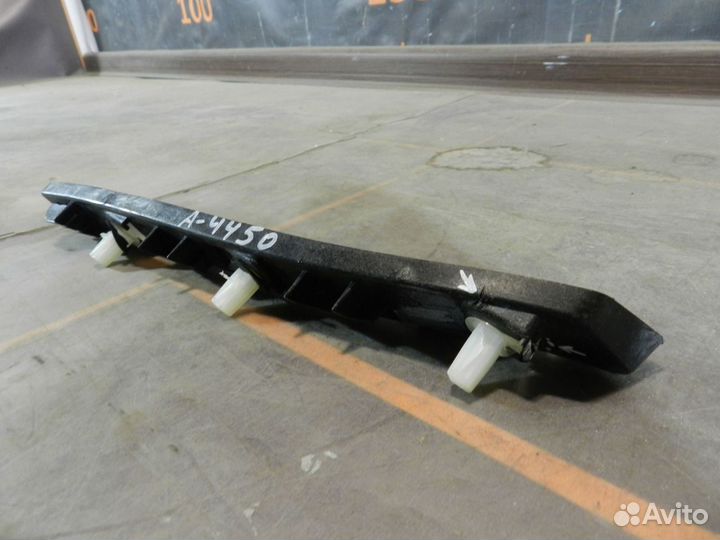 Кронштейн бампера зад.правый (хэтчбек) -Kia Rio 3