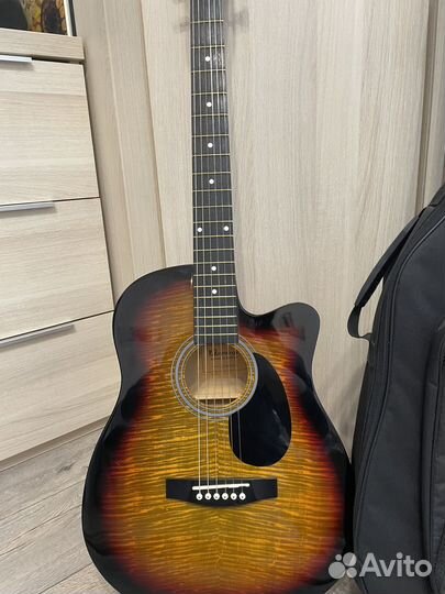 Акустическая гитара