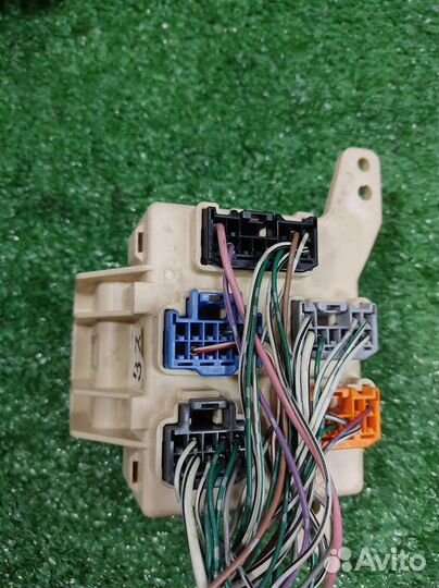 Блок предохранителей Lexus RX300 (MCU15) 2002