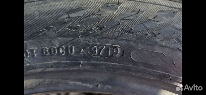 Nokian Tyres Hakkapeliitta 9 215/50 R17 95T