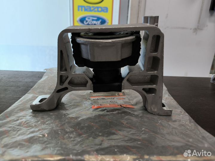 Подушка двигателя правая Mazda 3 BL 1.6