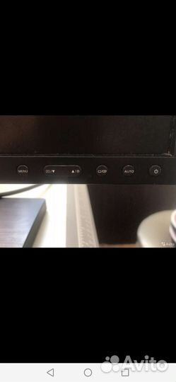 Монитор Samsung