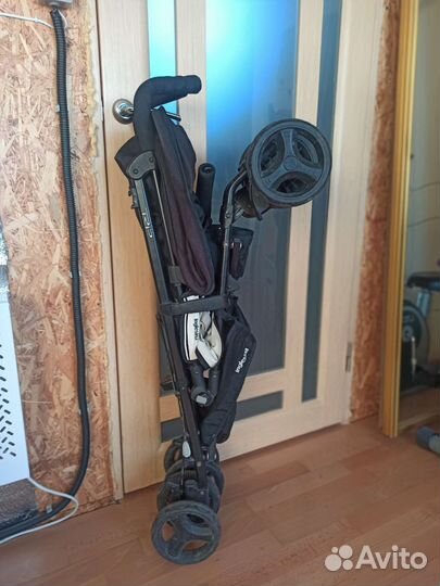 Прогулочная коляска трость