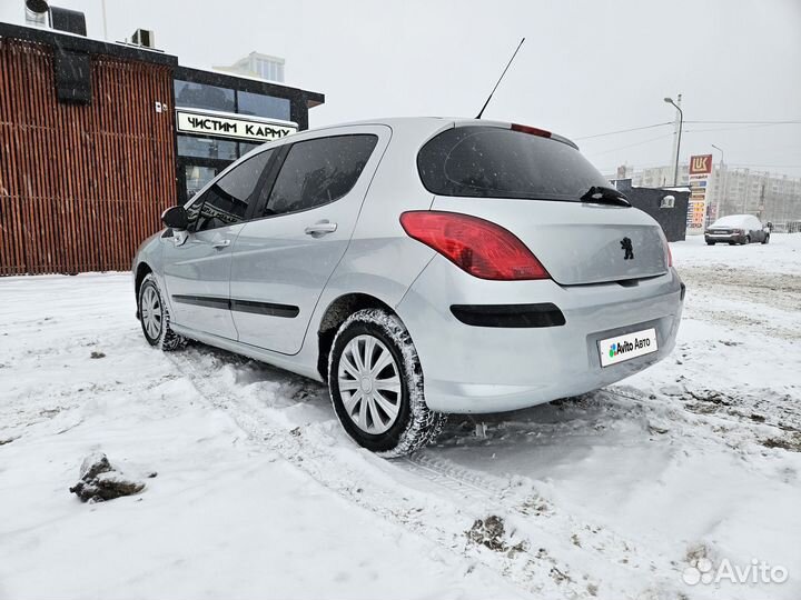 Peugeot 308 1.6 МТ, 2011, 9 000 км