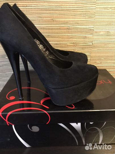 Туфли замшевые 35 р-р