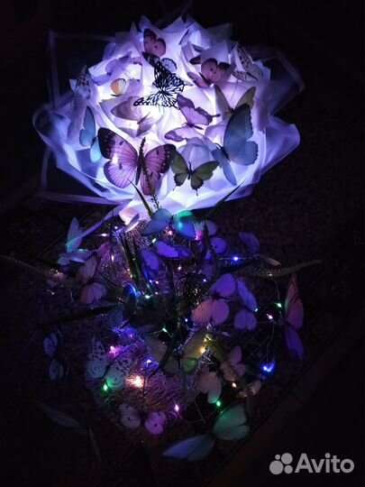 Шикарный букет из бабочек