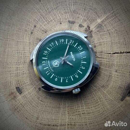 Ракета Зеленая Знак качества СССР - наручные часы