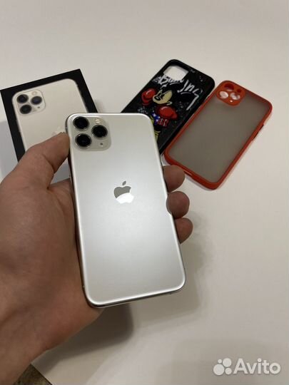 iPhone 11 Pro, 64 ГБ
