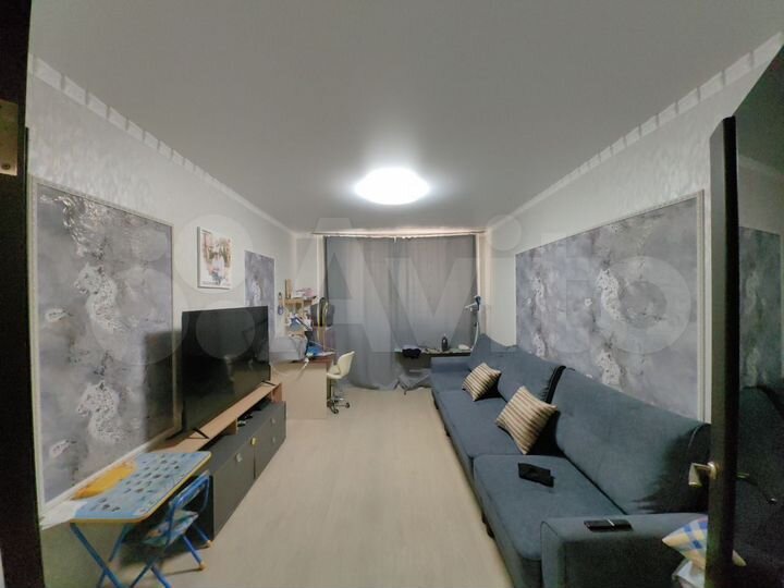 3-к. квартира, 77 м², 2/9 эт.