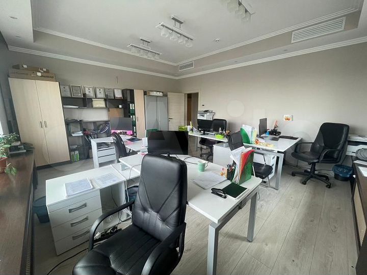 Сдам офисное помещение, 122 м²