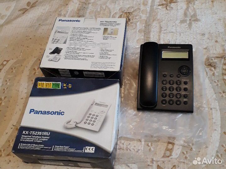 Телефон Panasonic KX-TS2351RU