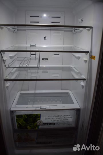 Холодильник Whirlpool Total No Frost На гарантии