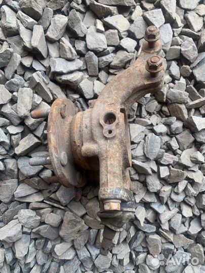 Кулак поворотный передний правый Hyundai Elantra