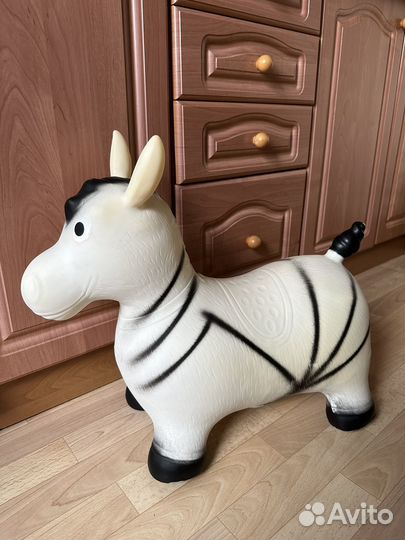 Прыгун зебра