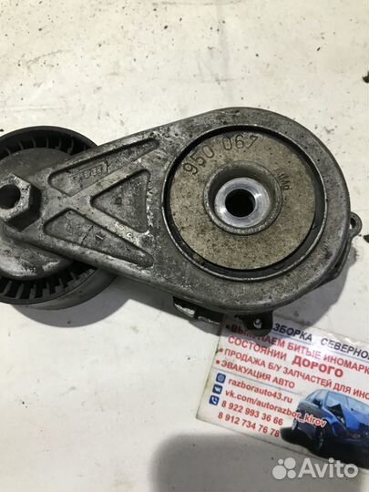 Натяжитель ремня генератора Audi Q5 8R