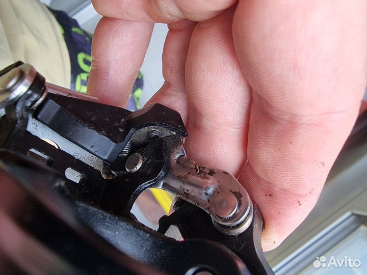 Передний переключатель shimano Deore FD-M618