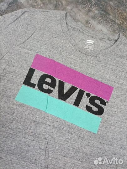 Футболка Levis