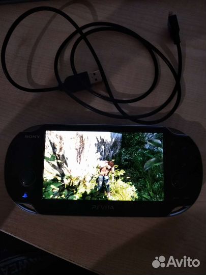 Ps vita с чехлом картой