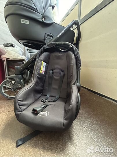 Коляска rico basic montana