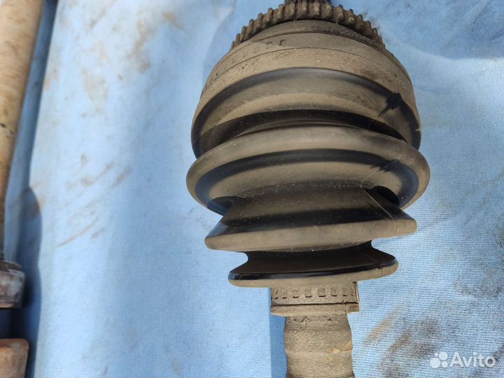 Привод в сборе на camry