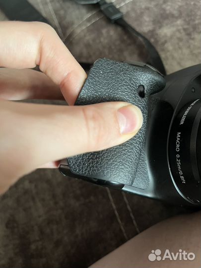 Зеркальный фотоаппарат Canon 550d