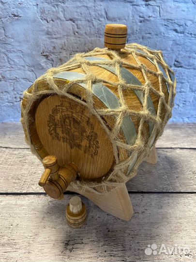 Дубовые бочки, щепа и наборы для настаивания