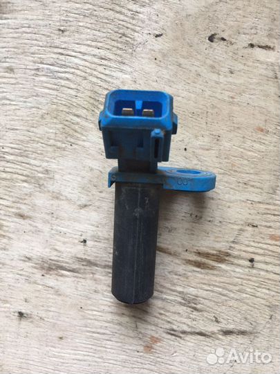 Датчик положения коленвала Форд Фокус Ford Focus 2